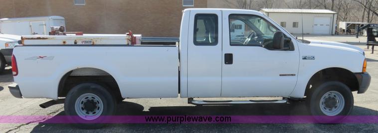 image for item K7188 1999 Ford F250 Super Duty XL SuperCab pickup truck