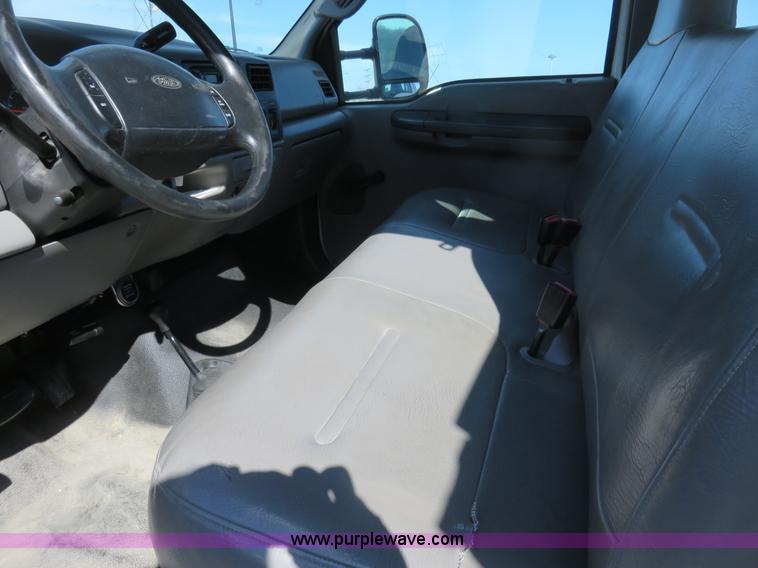 image for item K7188 1999 Ford F250 Super Duty XL SuperCab pickup truck