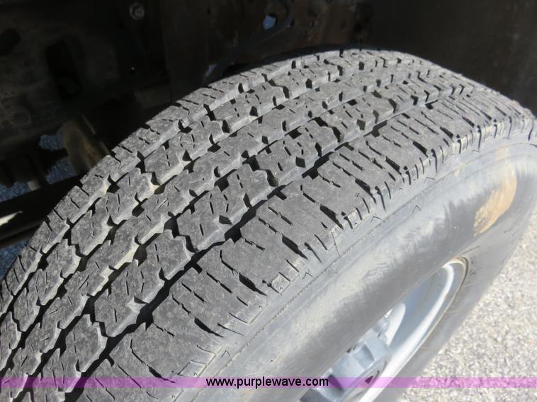 image for item K7188 1999 Ford F250 Super Duty XL SuperCab pickup truck