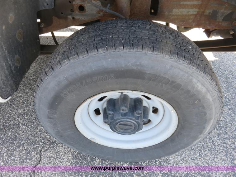 image for item K7188 1999 Ford F250 Super Duty XL SuperCab pickup truck