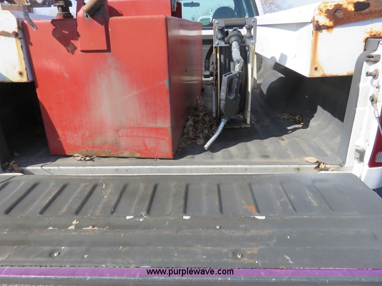 image for item K7188 1999 Ford F250 Super Duty XL SuperCab pickup truck