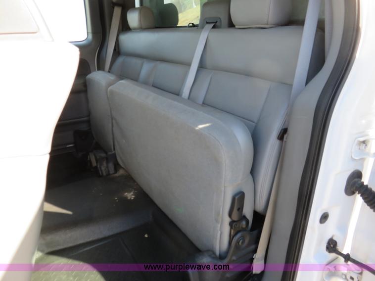 image for item K7189 2005 Ford F150 SuperCab pickup truck