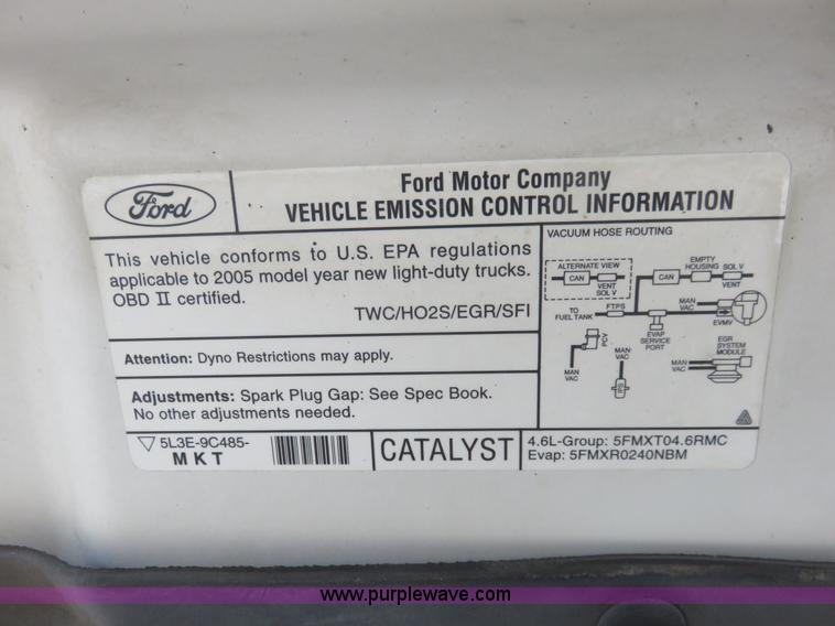 image for item K7189 2005 Ford F150 SuperCab pickup truck