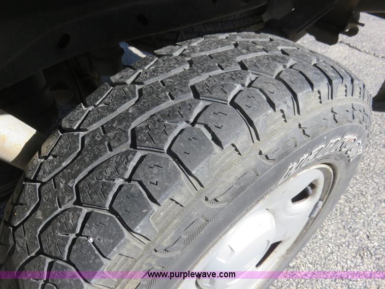 image for item K7189 2005 Ford F150 SuperCab pickup truck