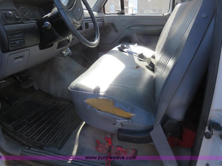 image for item K7191 1994 Ford F450 Super Duty bucket truck