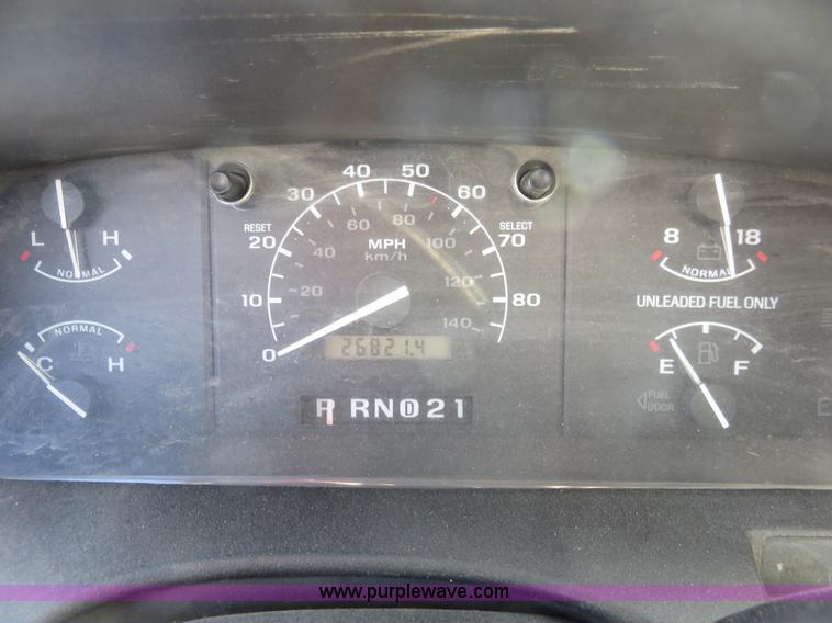 image for item K7191 1994 Ford F450 Super Duty bucket truck