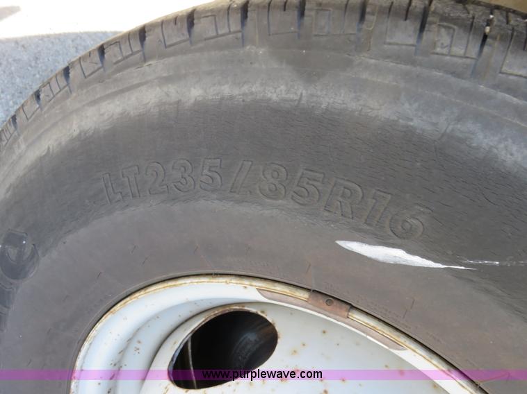 image for item K7191 1994 Ford F450 Super Duty bucket truck