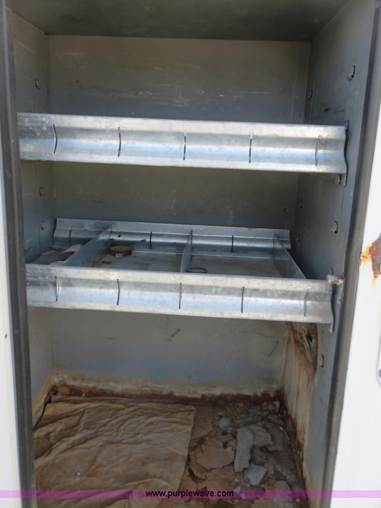 image for item K7191 1994 Ford F450 Super Duty bucket truck