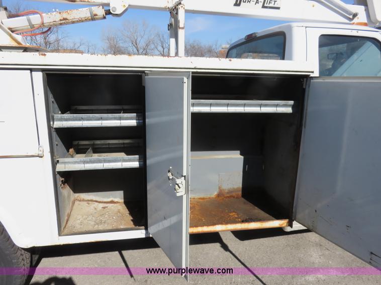 image for item K7191 1994 Ford F450 Super Duty bucket truck