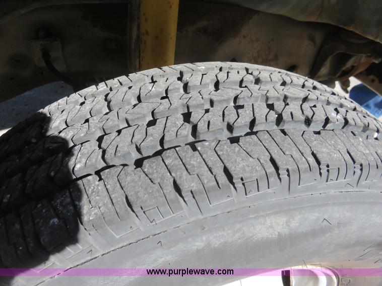 image for item K7191 1994 Ford F450 Super Duty bucket truck