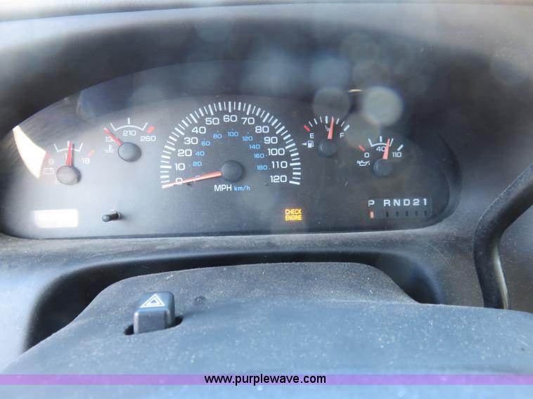 image for item K7193 1999 Dodge Ram Wagon B3500 Maxi van