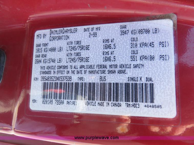 image for item K7193 1999 Dodge Ram Wagon B3500 Maxi van