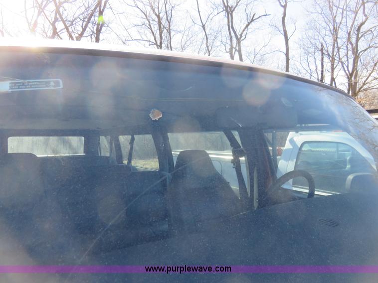 image for item K7193 1999 Dodge Ram Wagon B3500 Maxi van