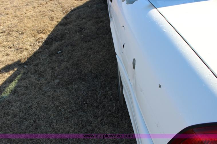 image for item L6592 2006 Ford Crown Victoria Police Interceptor