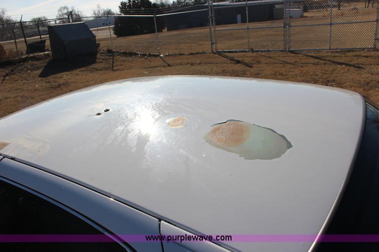 image for item L6592 2006 Ford Crown Victoria Police Interceptor