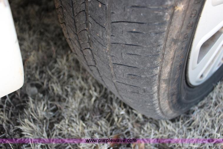 image for item L6592 2006 Ford Crown Victoria Police Interceptor