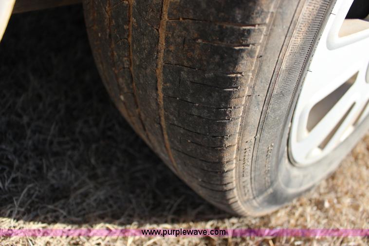 image for item L6592 2006 Ford Crown Victoria Police Interceptor