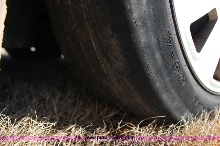 image for item L6592 2006 Ford Crown Victoria Police Interceptor