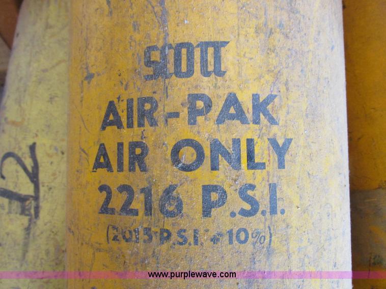 image for item Z9625 Self-contained breathing apparatus