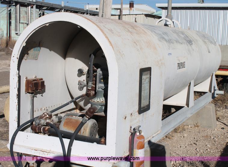 image for item AW9425 American propane tank