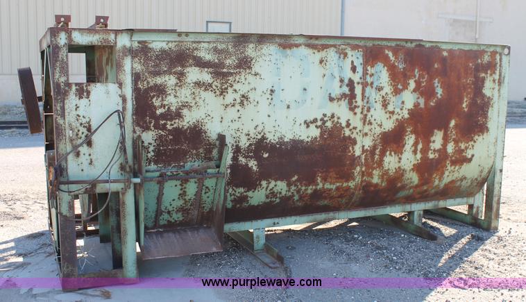 image for item AW9426 Davis feed mixer