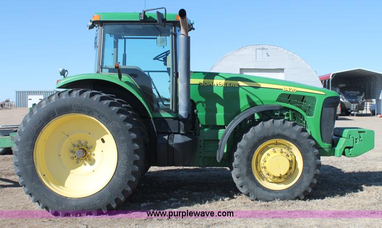 image for item AW9429 2002 John Deere 8420 MFWD tractor