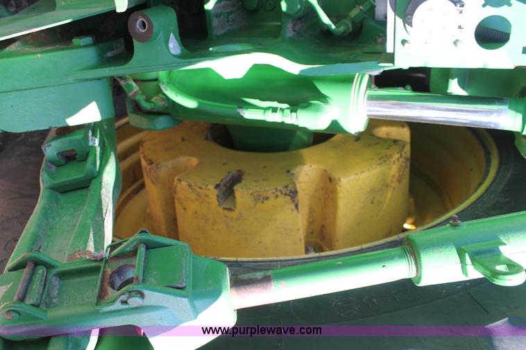 image for item AW9429 2002 John Deere 8420 MFWD tractor