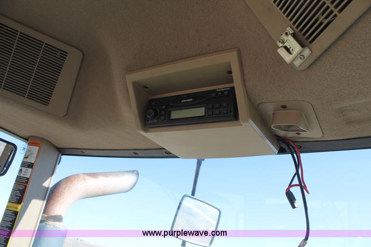 image for item AW9429 2002 John Deere 8420 MFWD tractor