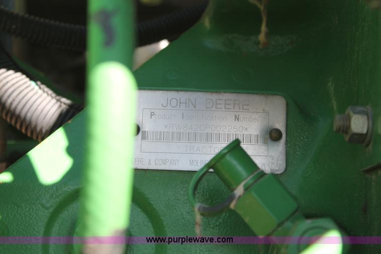image for item AW9429 2002 John Deere 8420 MFWD tractor