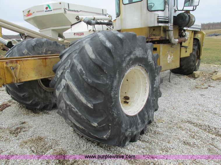 image for item AW9822 1992 Ag-Chem TerraGator 1803 applicator cab and chassis