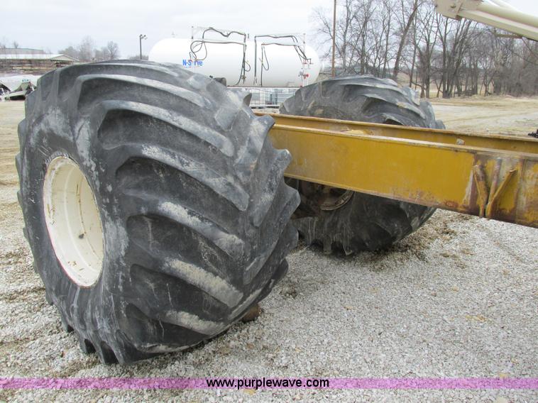 image for item AW9822 1992 Ag-Chem TerraGator 1803 applicator cab and chassis