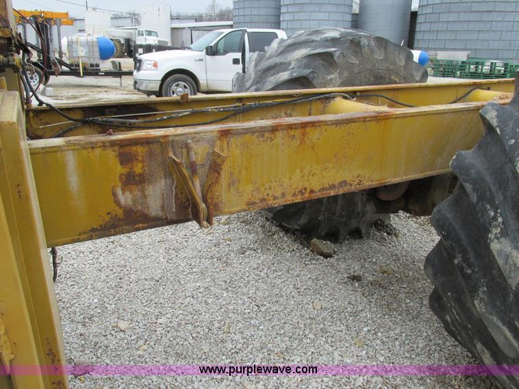 image for item AW9822 1992 Ag-Chem TerraGator 1803 applicator cab and chassis