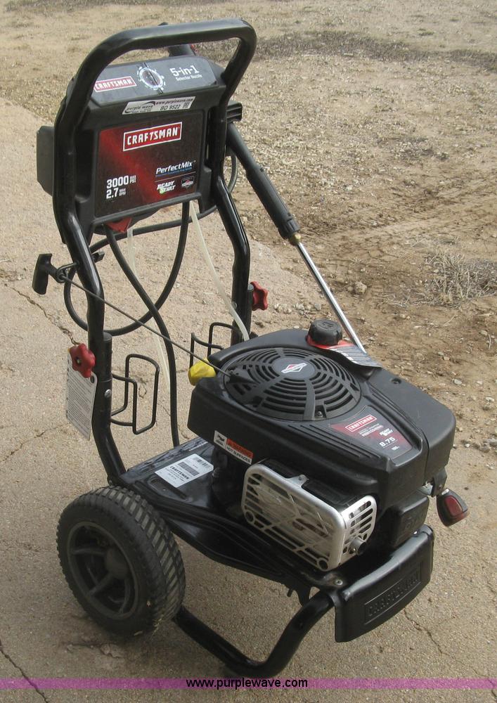 Craftsman high pressure washer in Lyons, KS Item BD9522 sold Purple Wave