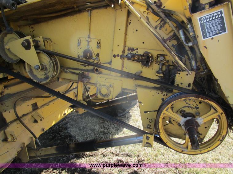 image for item D2297 1995 New Holland TR97 RWA combine