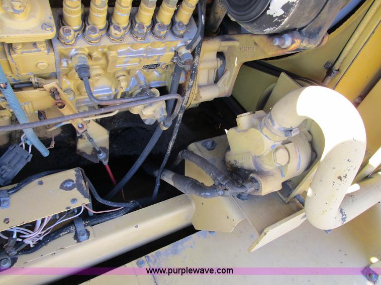 image for item D2297 1995 New Holland TR97 RWA combine