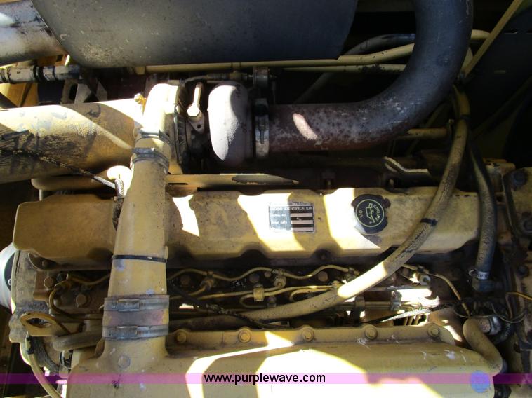 image for item D2297 1995 New Holland TR97 RWA combine