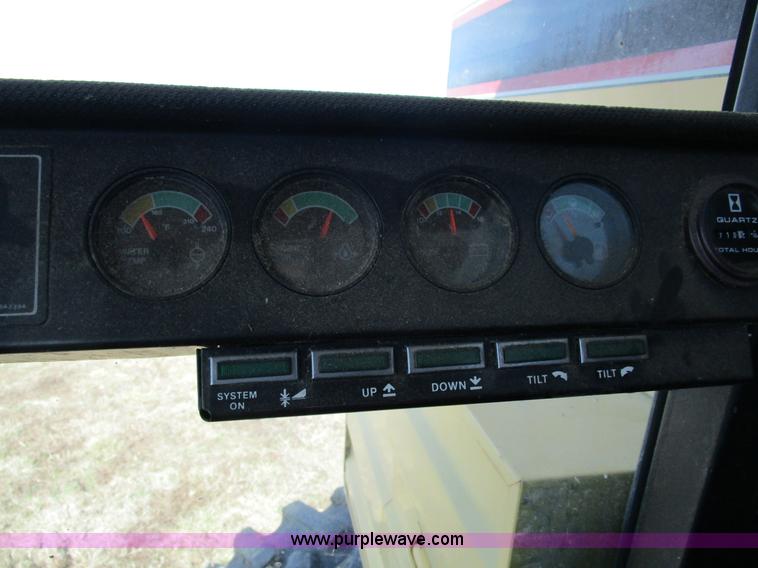 image for item D2297 1995 New Holland TR97 RWA combine