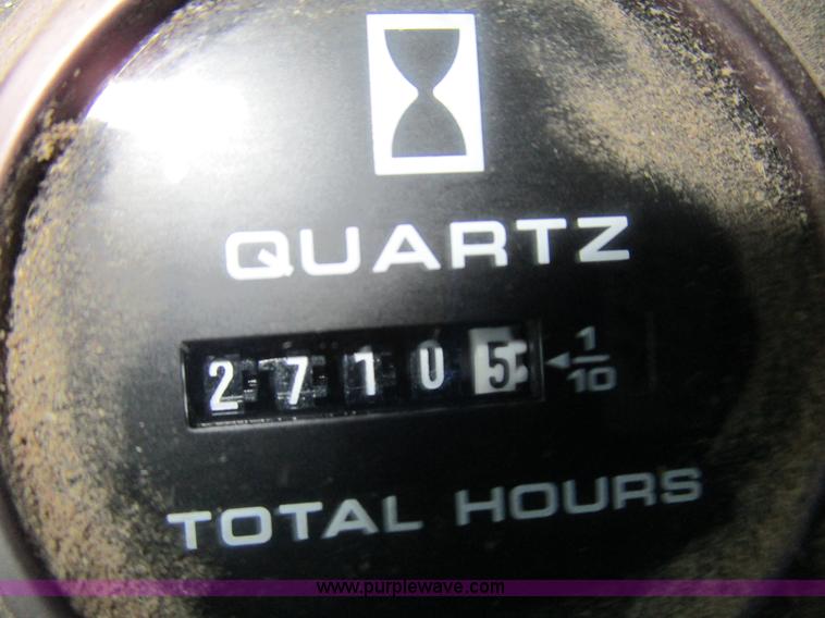 image for item D2297 1995 New Holland TR97 RWA combine