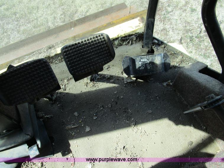 image for item D2297 1995 New Holland TR97 RWA combine