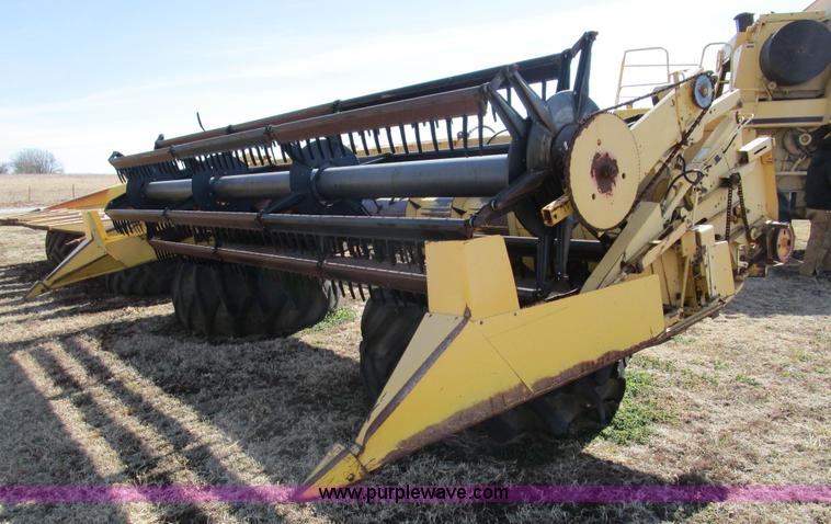 image for item D2297 1995 New Holland TR97 RWA combine