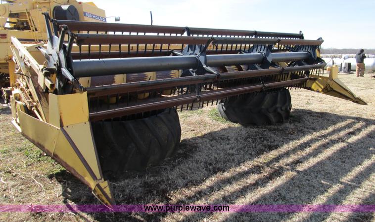 image for item D2297 1995 New Holland TR97 RWA combine