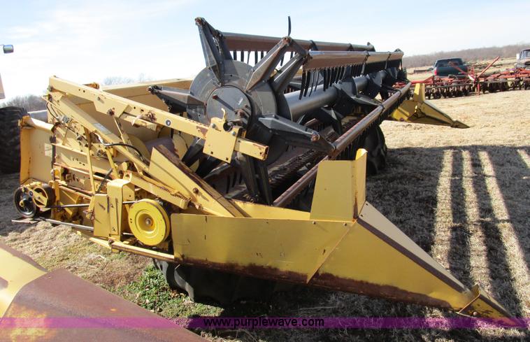 image for item D2297 1995 New Holland TR97 RWA combine