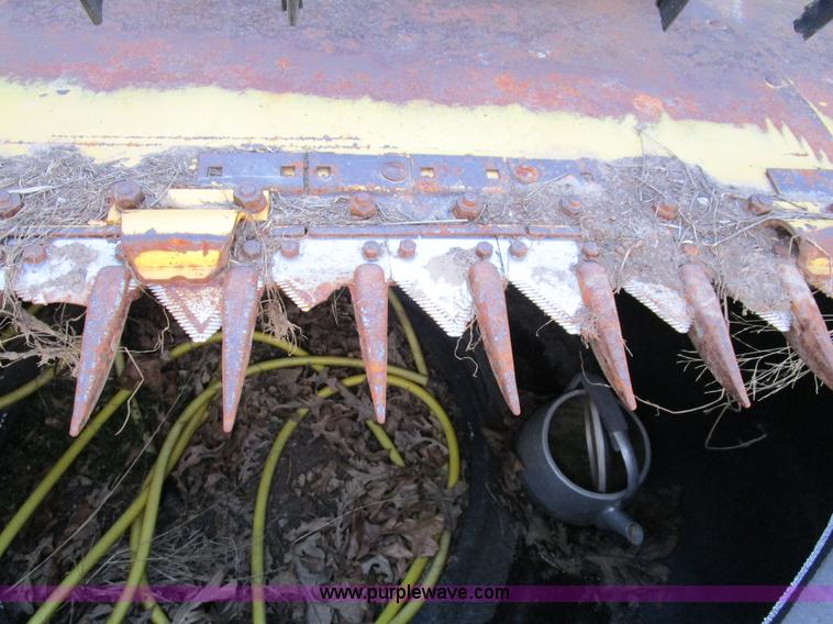 image for item D2297 1995 New Holland TR97 RWA combine