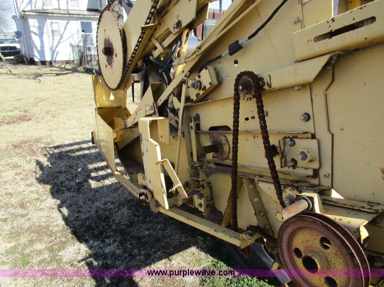 image for item D2297 1995 New Holland TR97 RWA combine