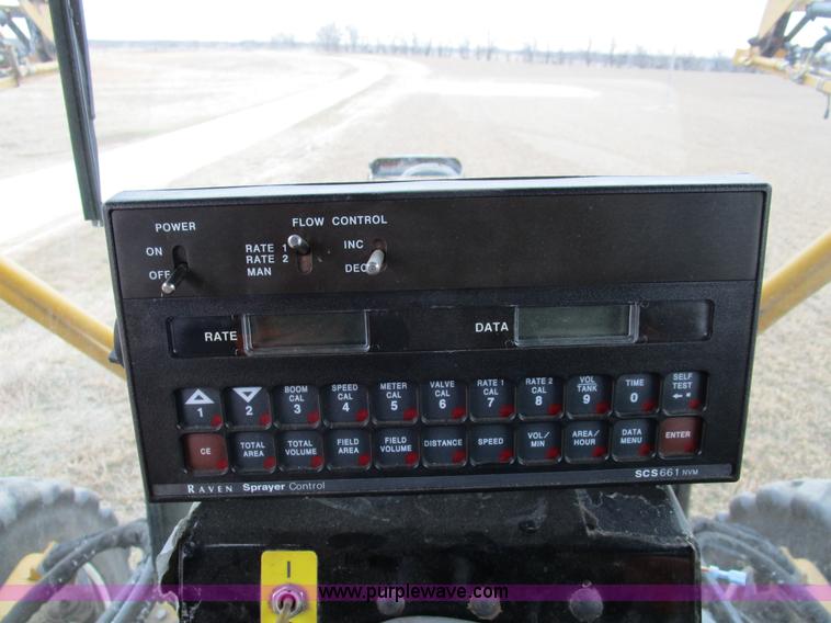 image for item D2300 2004 Ag-Chem RoGator 1064 self-propelled sprayer