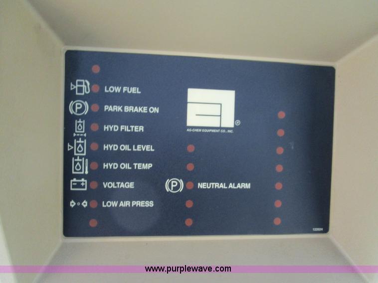 image for item D2300 2004 Ag-Chem RoGator 1064 self-propelled sprayer
