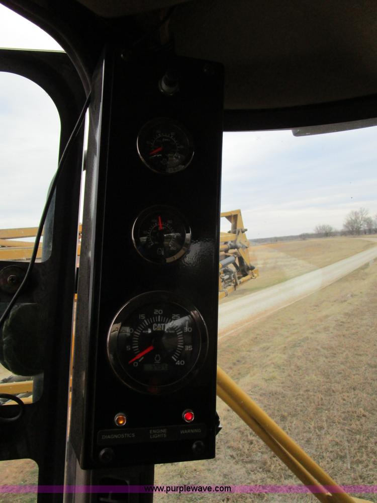 image for item D2300 2004 Ag-Chem RoGator 1064 self-propelled sprayer