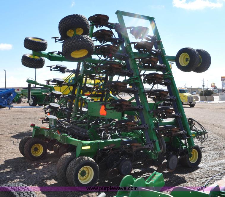 image for item F2206 2003 John Deere 1890 air drill seeder
