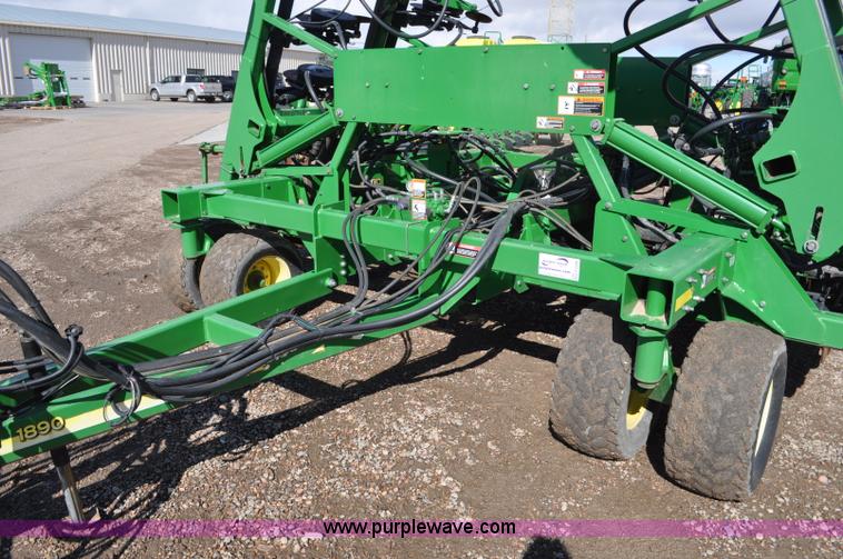 image for item F2206 2003 John Deere 1890 air drill seeder