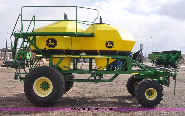 image for item F2206 2003 John Deere 1890 air drill seeder